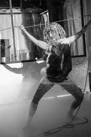 DER TOD UND DAS MÄDCHEN