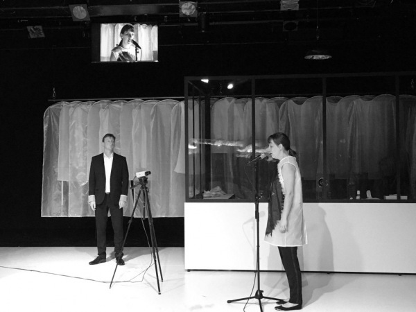 DER TOD UND DAS MÄDCHEN